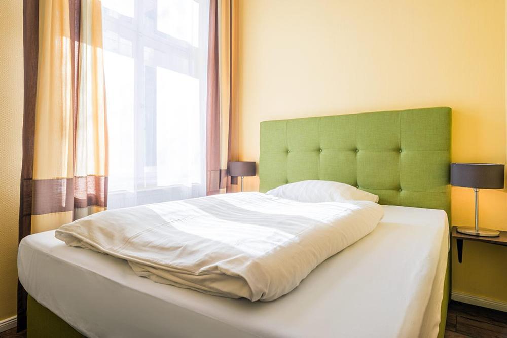 Hotel-Pension Michele Берлин Экстерьер фото
