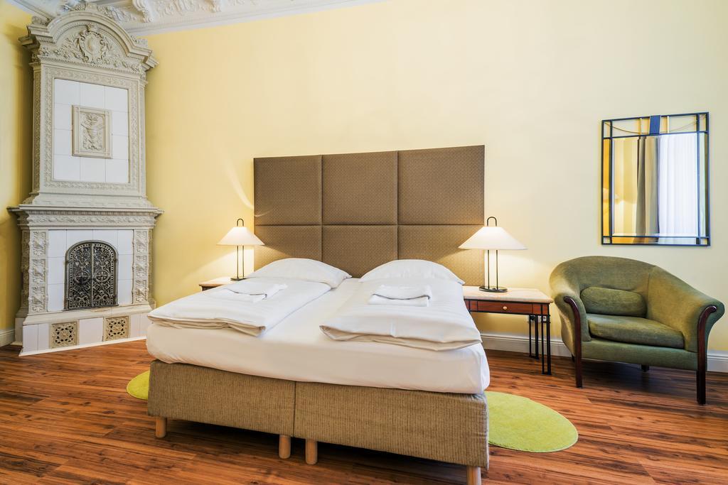 Hotel-Pension Michele Берлин Экстерьер фото