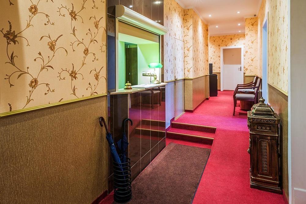 Hotel-Pension Michele Берлин Экстерьер фото